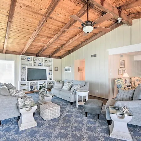 Charming Galveston Home With Waterfront Deck!